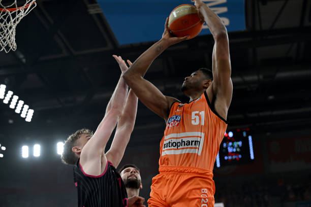 这些球员或 这些球员或