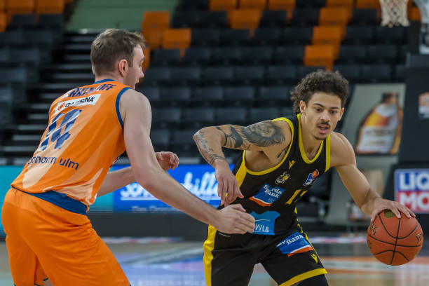 英超赛季调 英超赛季调